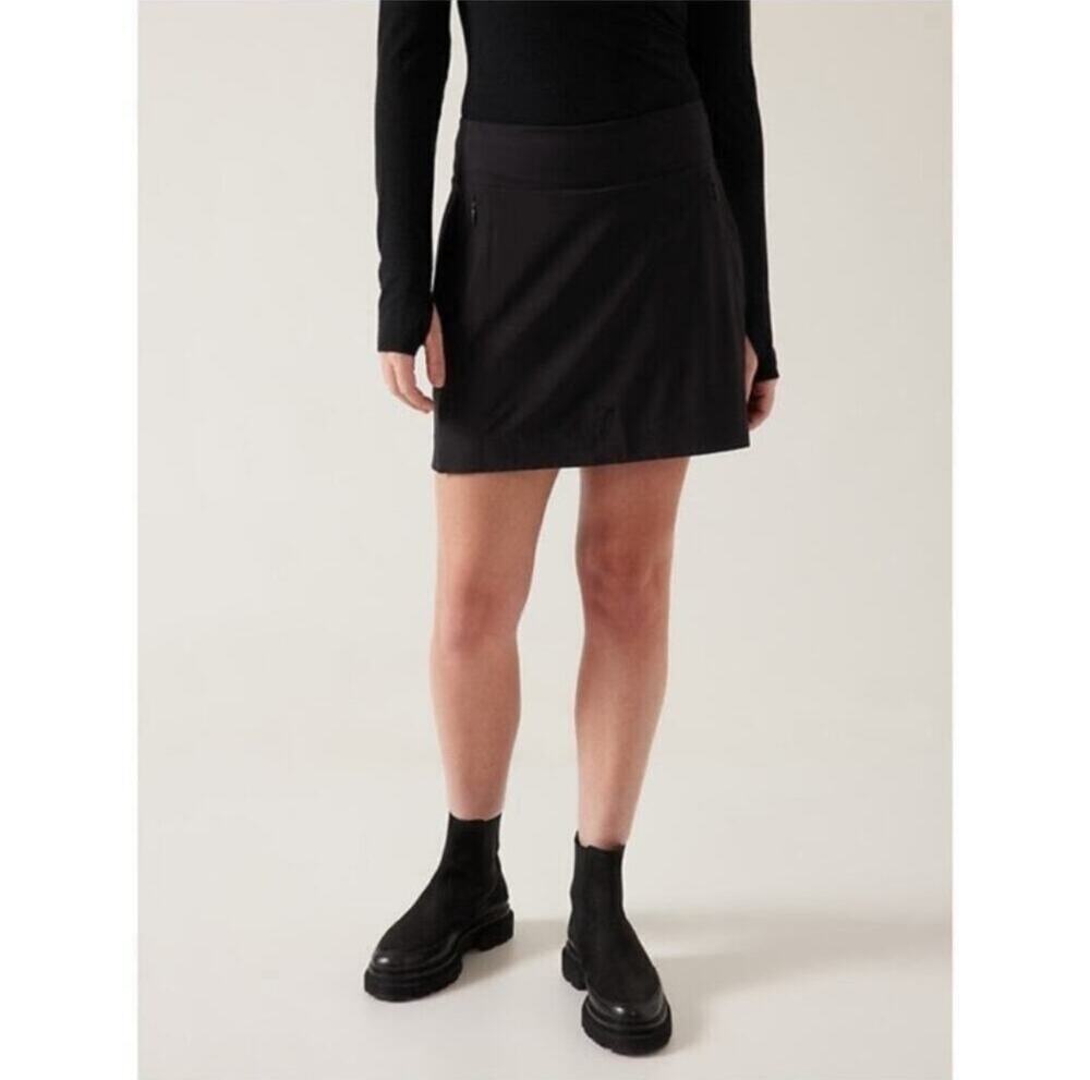 Athleta Skort Womens 14 Black Soho Golf Pull On Athletic Travel Minimalist Sport